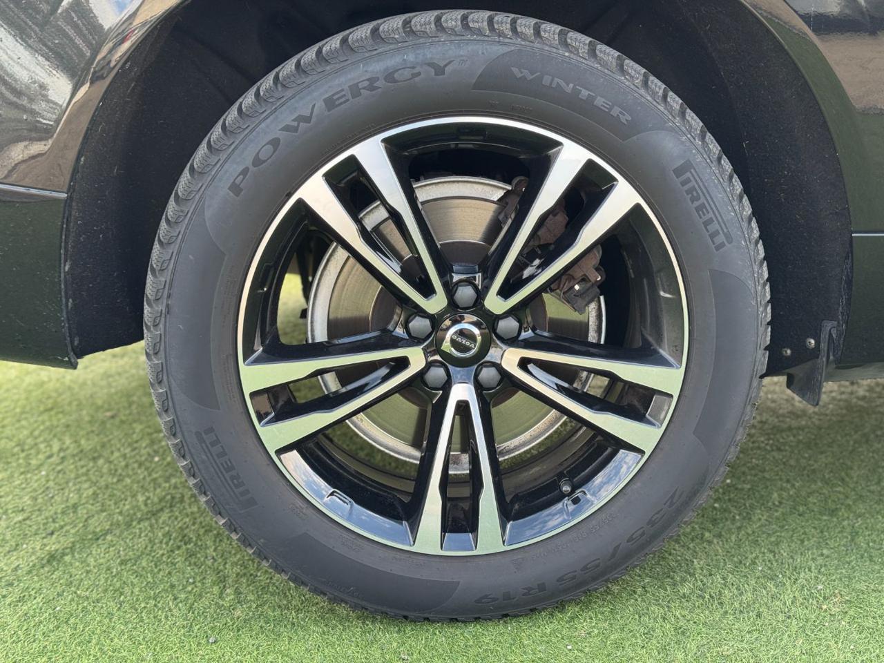 VOLVO XC60 B4 (d) 197cv Geartronic Momentum Pro - 18