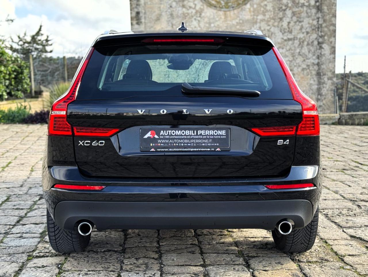 VOLVO XC60 B4 (d) 197cv Geartronic Momentum Pro - 14