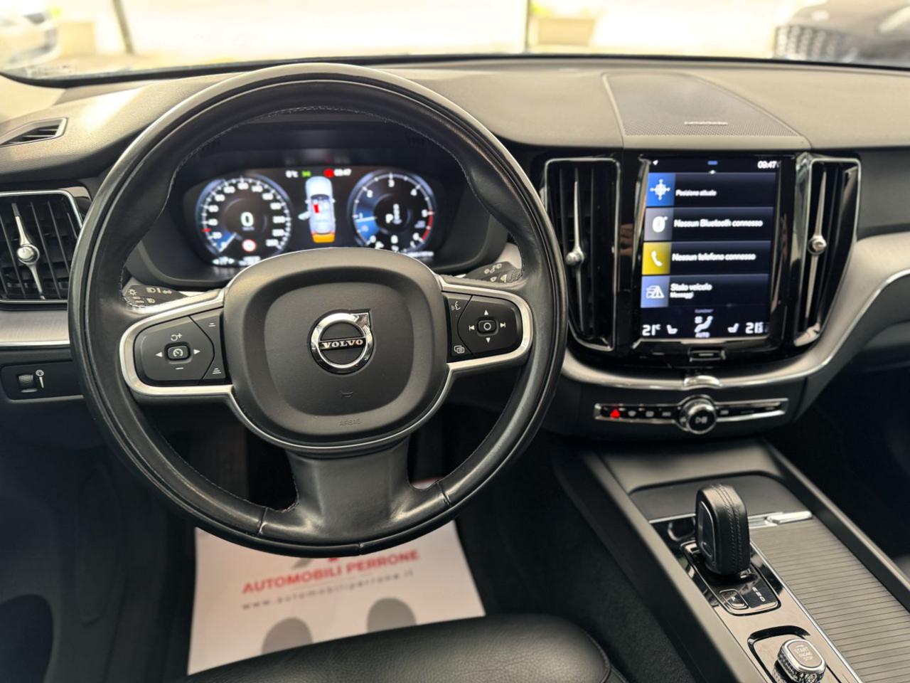 VOLVO XC60 B4 (d) 197cv Geartronic Momentum Pro - 22