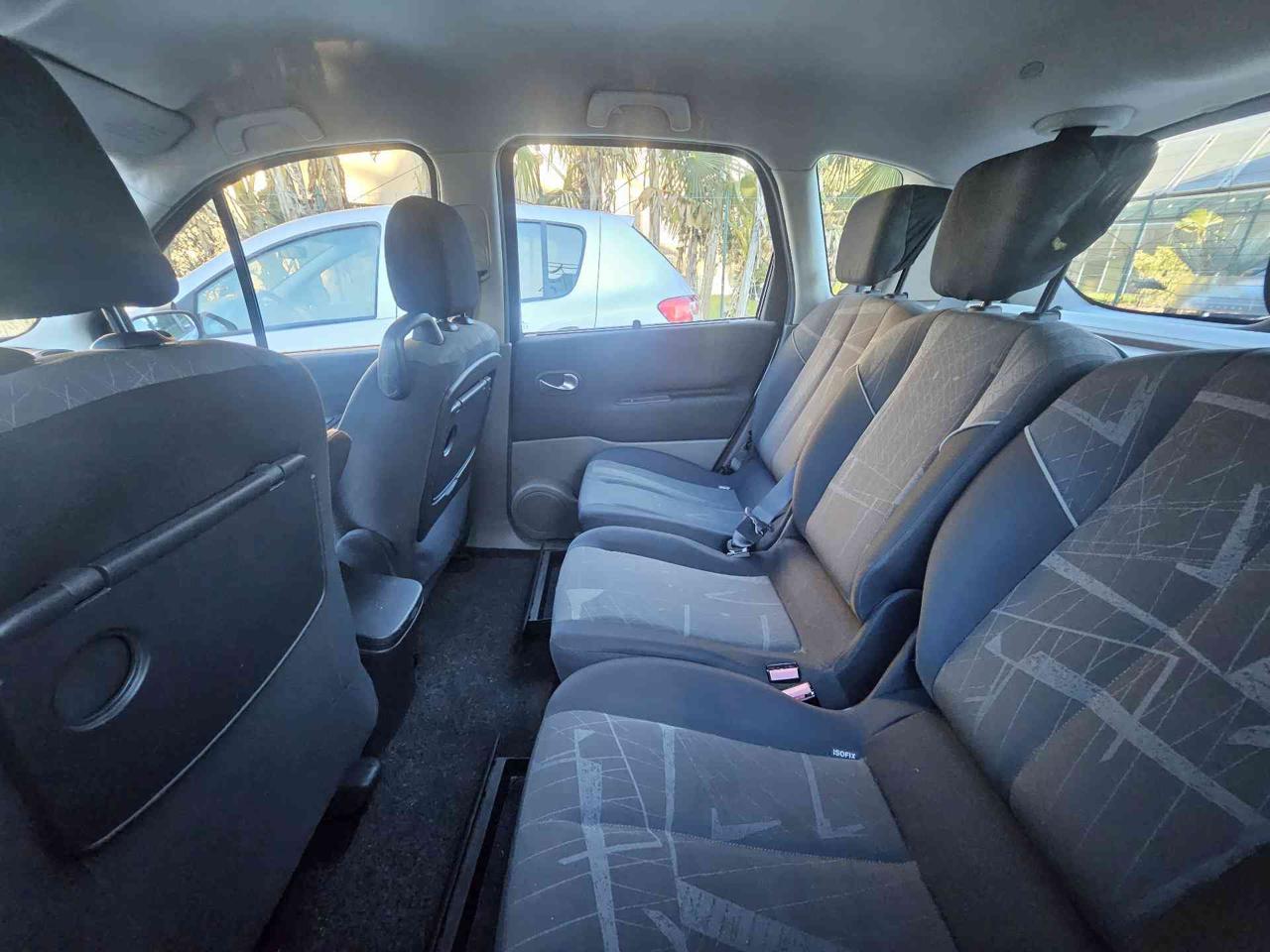 RENAULT Scenic 1.6 16V Luxe  NEOPATENTATI OK ! - 9