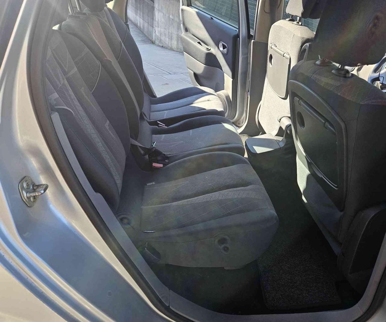 RENAULT Scenic 1.6 16V Luxe  NEOPATENTATI OK ! - 16