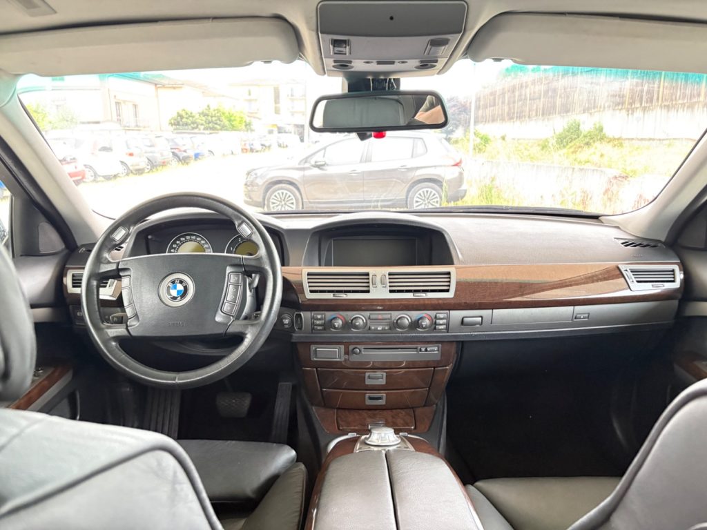 BMW 730 MOTORE E KM ORIGINALI TELEFONO PELLE FULL OTIONAL - 12