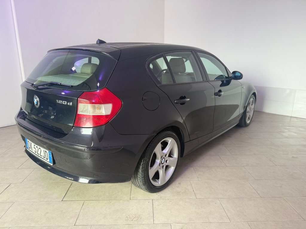 BMW 120 d cat 5 porte Futura DPF - 17