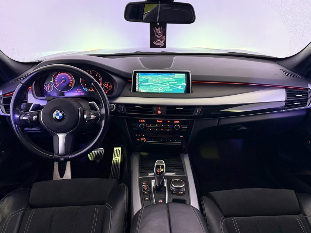 BMW X5 xDrive25d Experience - 11