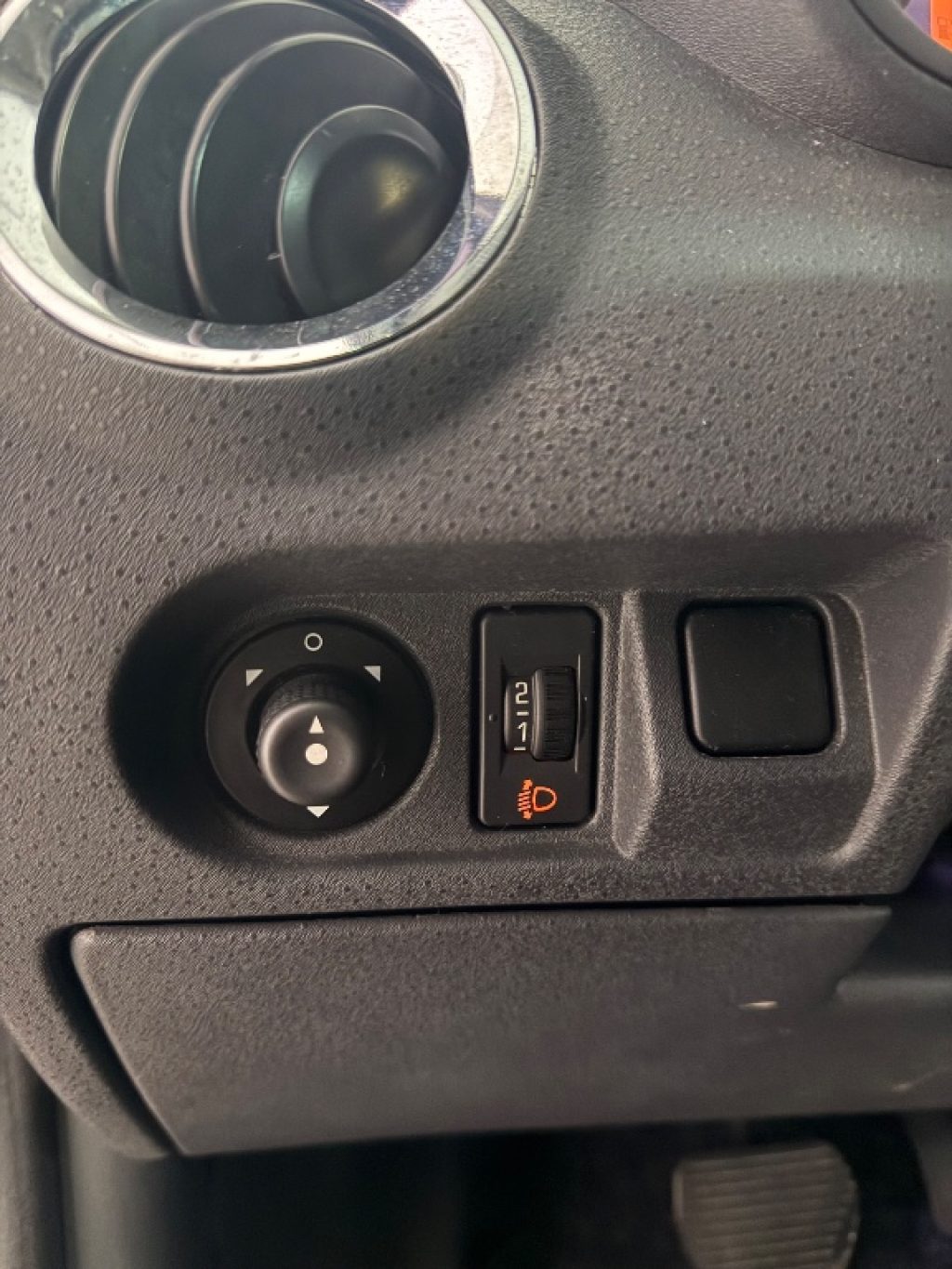 CITROEN C3 1.4 16V CMP-5 Gold by Pinko - 18