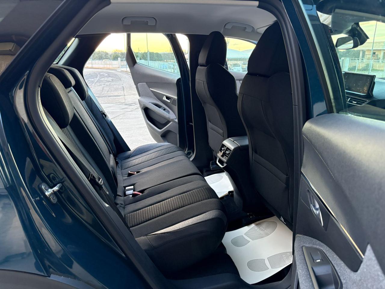 PEUGEOT 3008 1.5 BlueHDi 130 S&S Active Business - 10