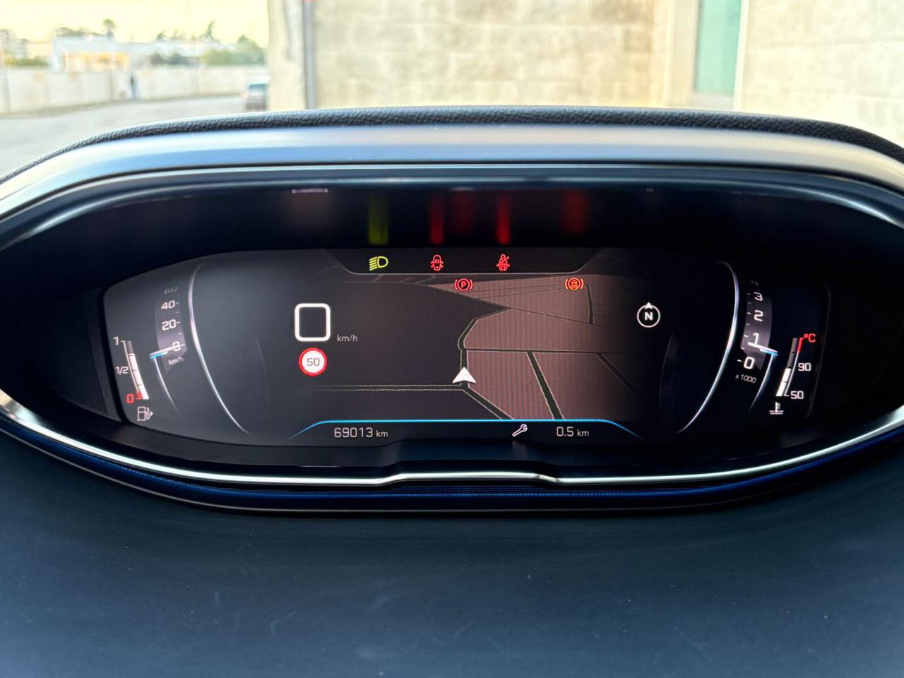 PEUGEOT 3008 1.5 BlueHDi 130 S&S Active Business - 25