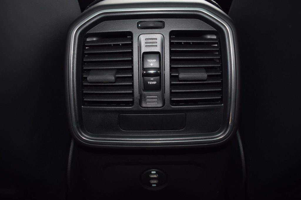 PORSCHE Macan 2.0 T IVA ESPOSTA SOLO 17.000KM - 24