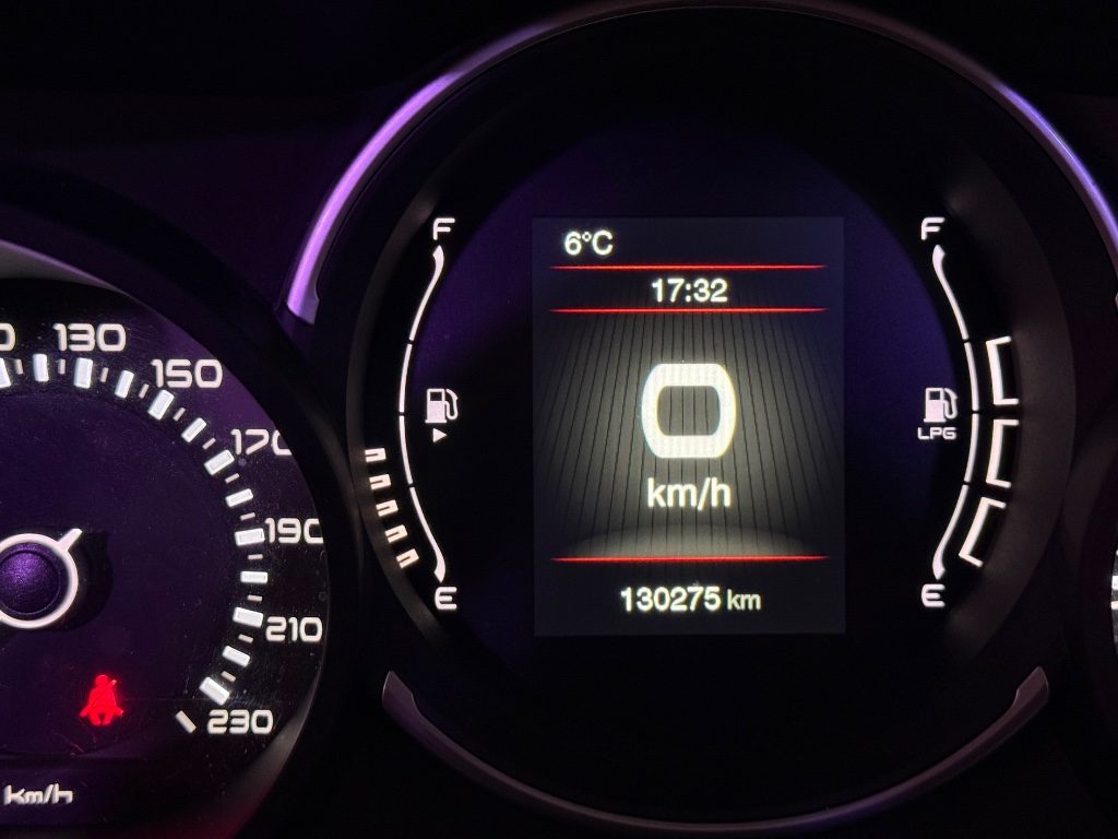 FIAT 500L 1.4 T-Jet 120 CV GPL Cross - 20