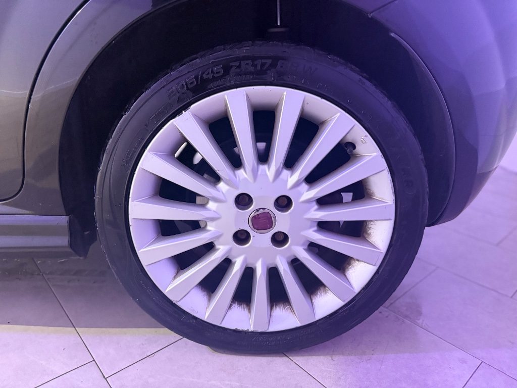 FIAT Grande Punto 1.4 T-Jet 16V 5 porte Emotion - 4