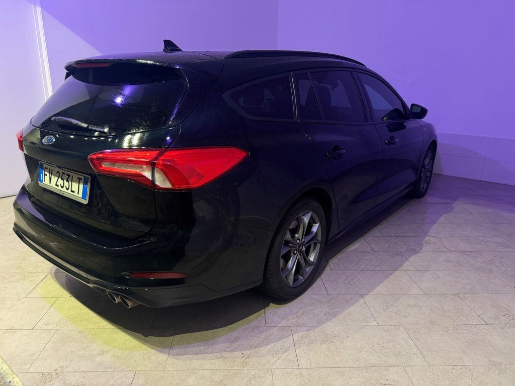 FORD Focus 1.0 EcoBoost 125 CV automatico SW ST-Line Co-Pilot - 11
