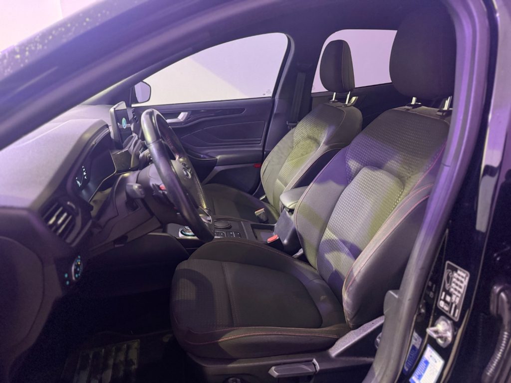 FORD Focus 1.0 EcoBoost 125 CV automatico SW ST-Line Co-Pilot - 17