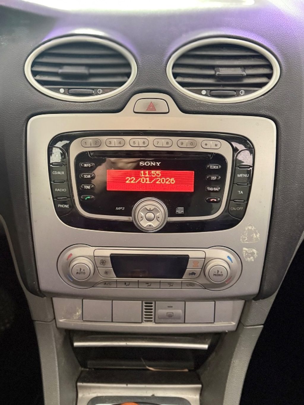 FORD Focus 1.6 (100CV) SW Titanium - 12