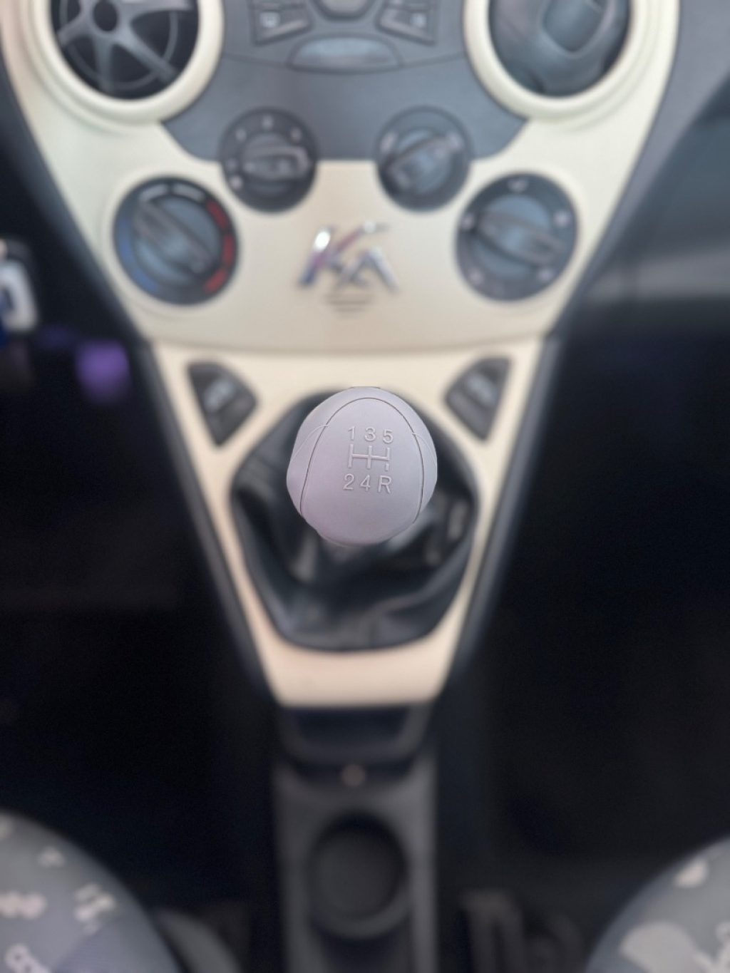 FORD Ka 1.2 8V 69CV Titanium - 16