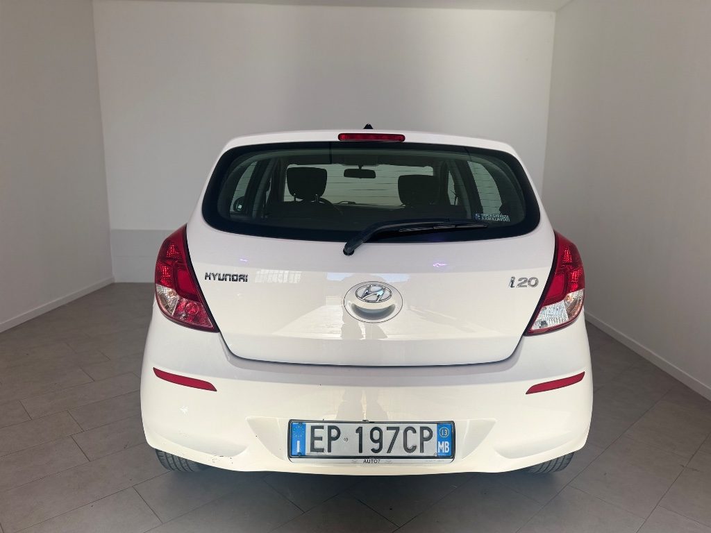 HYUNDAI i20 1.2 5p. Sound Edition - 9