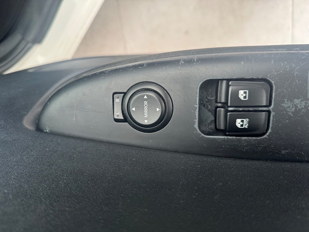 HYUNDAI i20 1.2 5p. Sound Edition - 17