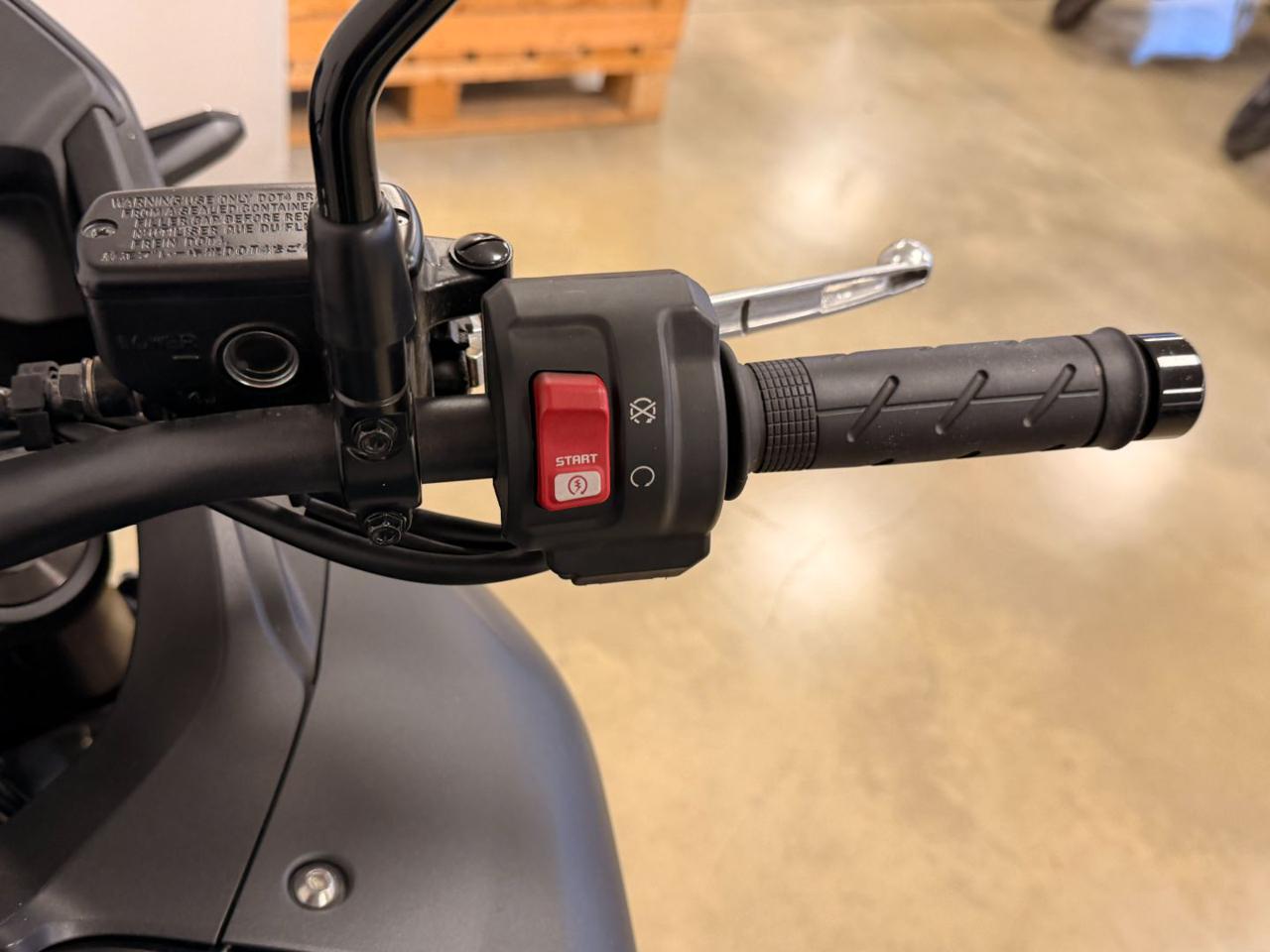 HONDA Transalp XL750 BLACK - 13