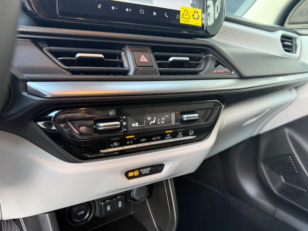 SUZUKI Swift 1.2 Hybrid 4WD AllGrip Top Navi DAB+ LED - 13