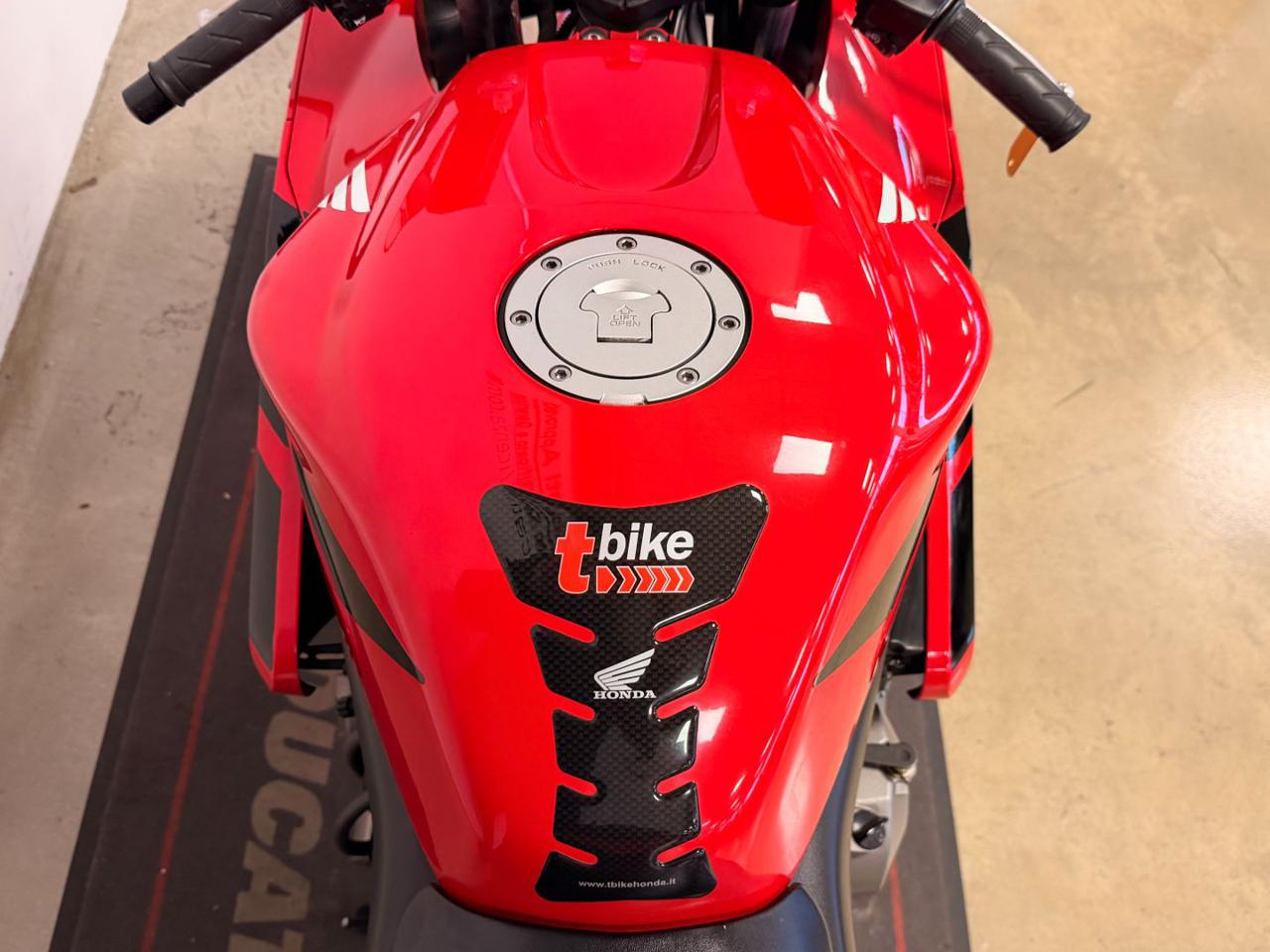 HONDA CBR 600 RR my 2003 - 12