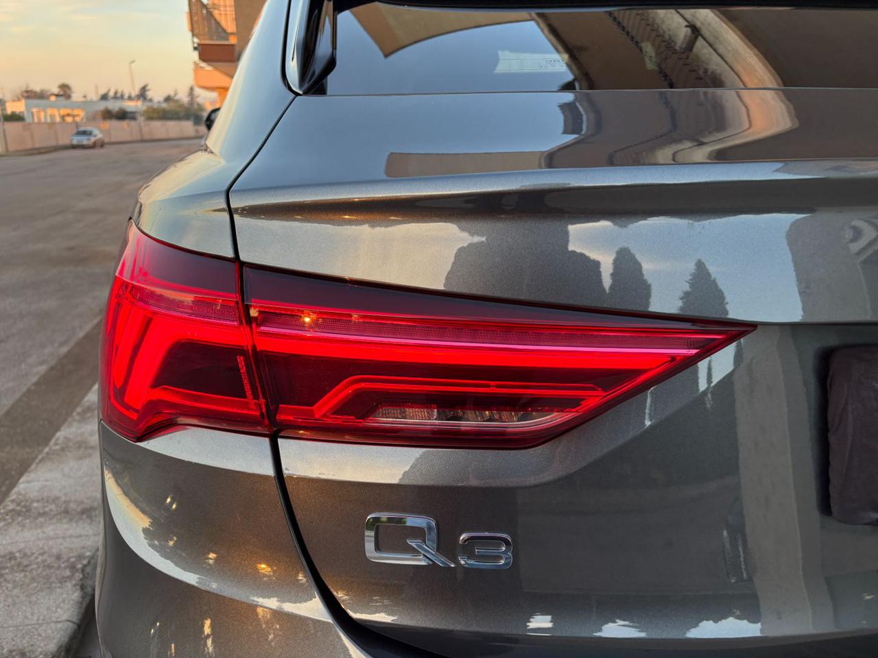 AUDI Q3 SPB Sportback 35 TDI S tronic S line edition - 38