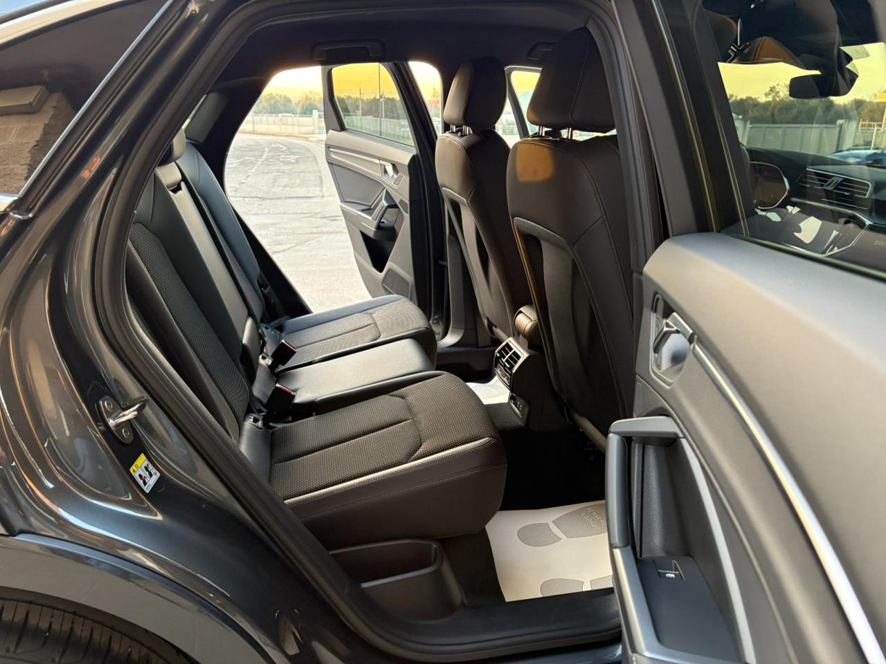 AUDI Q3 SPB Sportback 35 TDI S tronic S line edition - 11