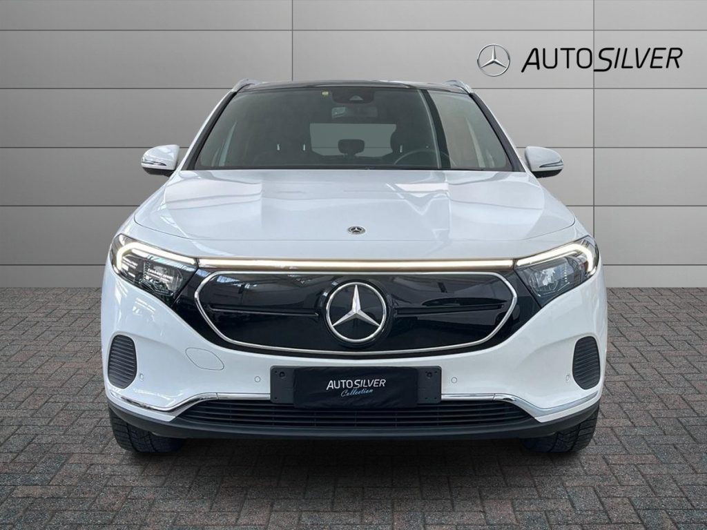 MERCEDES-BENZ EQA 250 Sport - 3