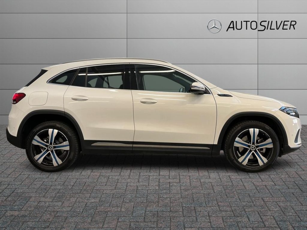 MERCEDES-BENZ EQA 250 Sport - 5