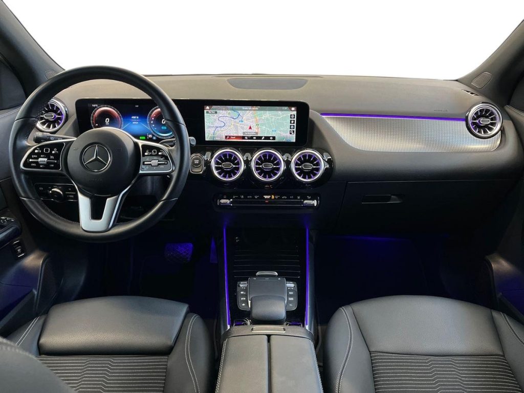 MERCEDES-BENZ EQA 250 Sport - 9