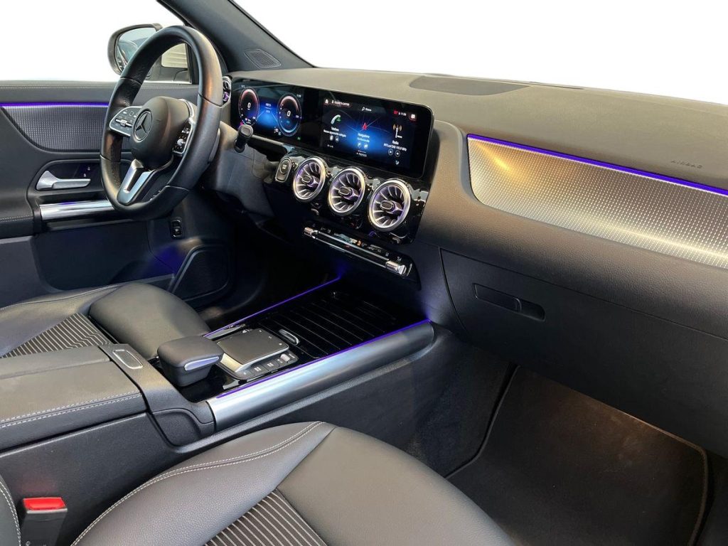 MERCEDES-BENZ EQA 250 Sport - 15