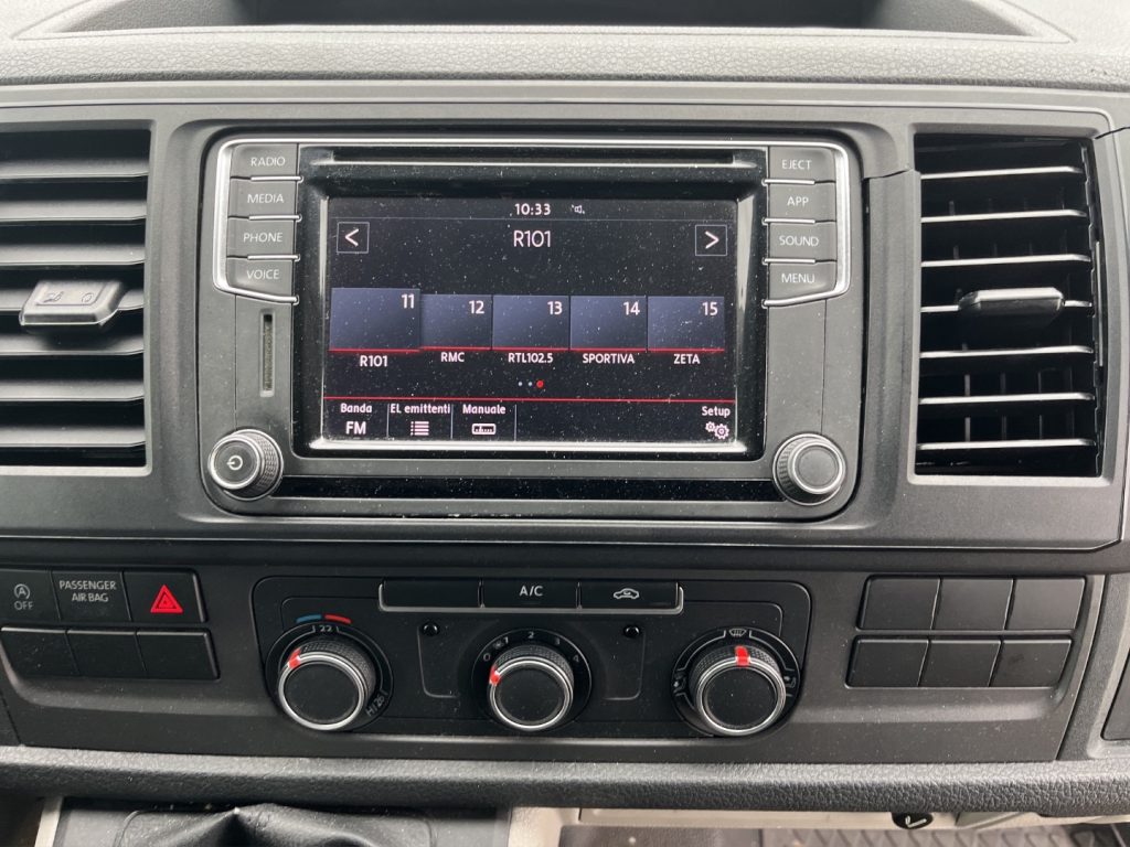 VOLKSWAGEN Transporter 2.0TDI 150CV P.L. - 14