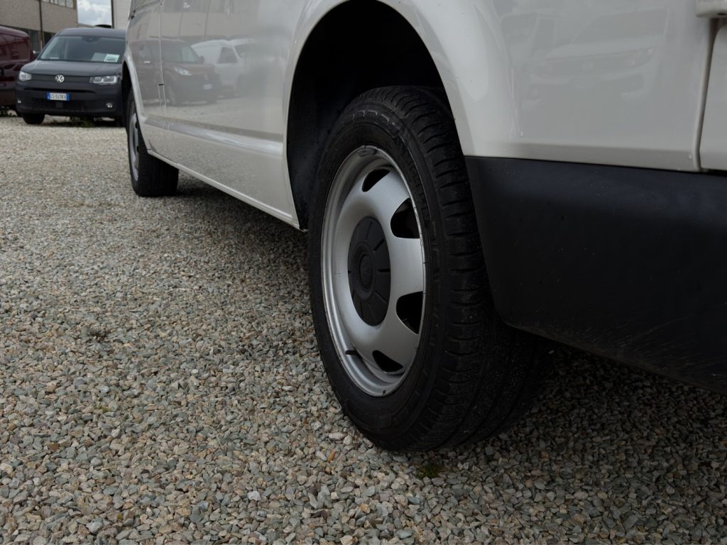 VOLKSWAGEN Transporter 2.0TDI 150CV P.L. - 18