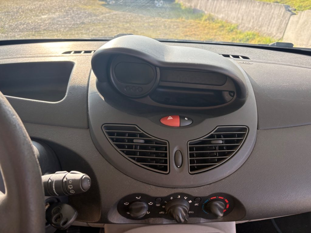 RENAULT Twingo 1.2 OK NEOP POCHI KM MOTORE E KM ORIGINALI - 17