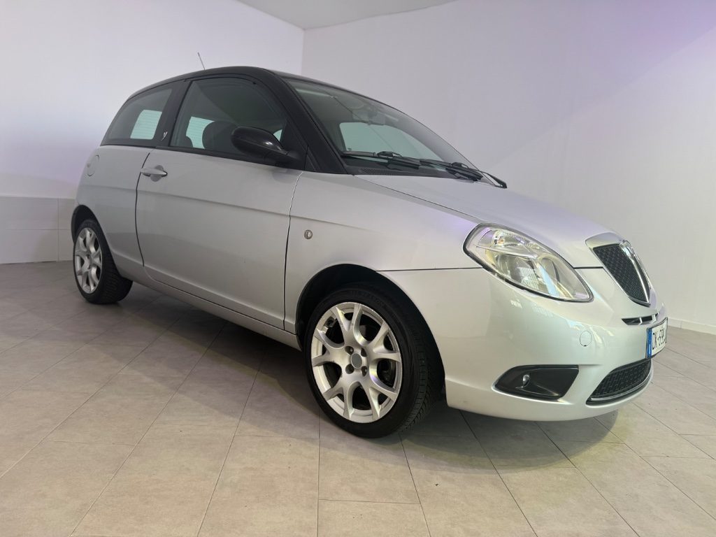 LANCIA Ypsilon 1.3 MJT 90 CV Blue&Me - 2