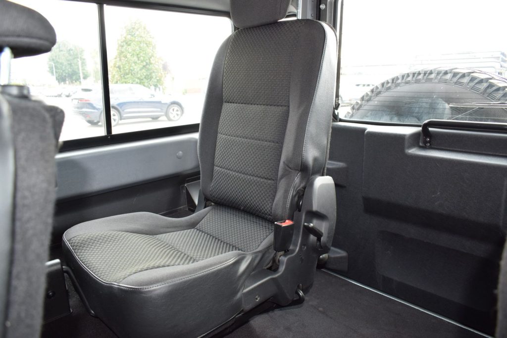 LAND ROVER Defender Defender 110 2.2 TD4 Station Wagon E N1 - 26