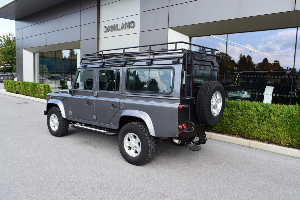 LAND ROVER Defender Defender 110 2.2 TD4 Station Wagon E N1 - 33