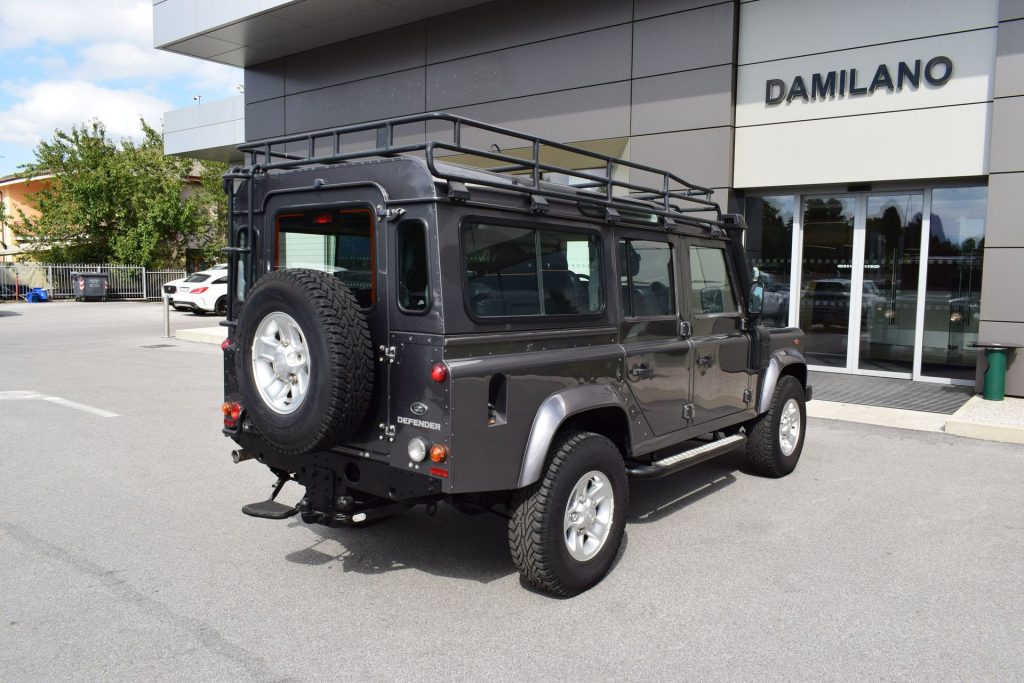 LAND ROVER Defender Defender 110 2.2 TD4 Station Wagon E N1 - 34