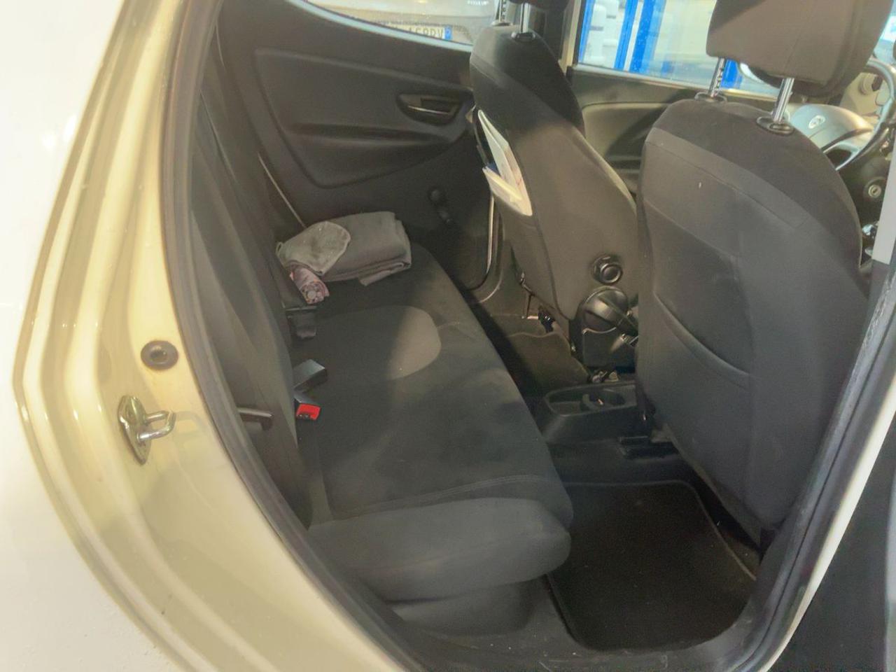 LANCIA Ypsilon 1.2 69 CV 5 porte Gold - 13