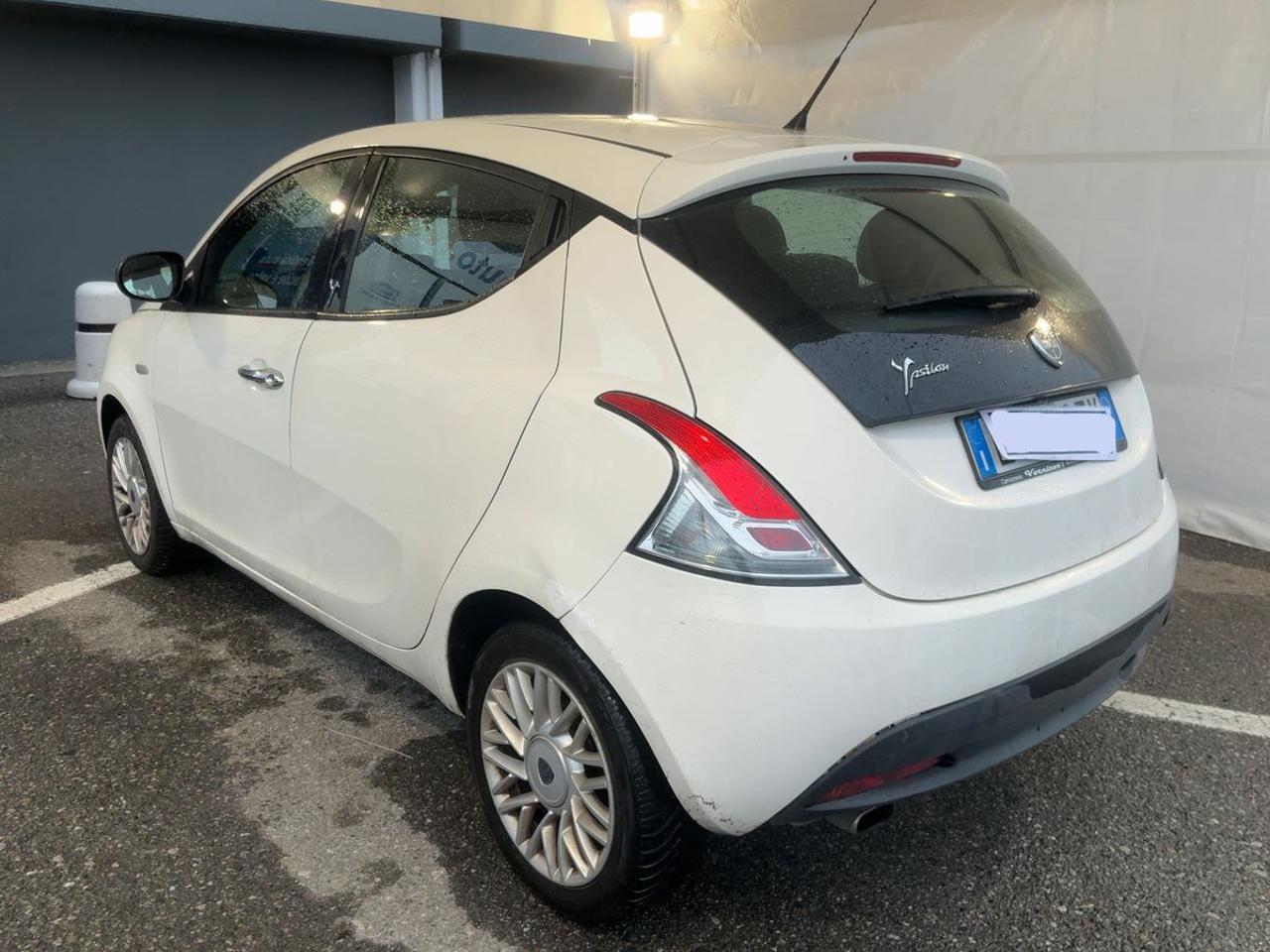 LANCIA Ypsilon 1.2 69 CV 5 porte Gold - 6