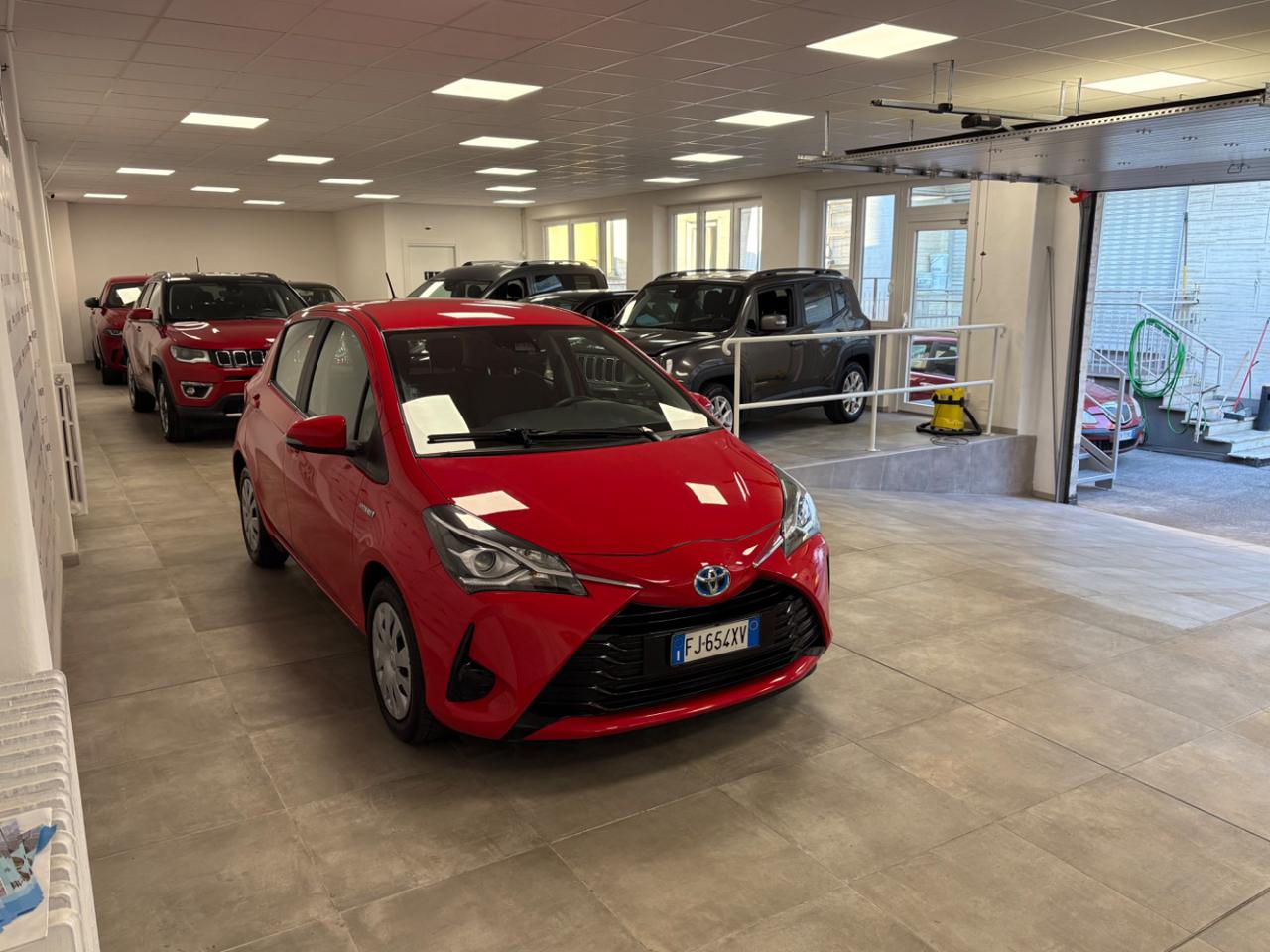 TOYOTA Yaris 1.5 Hybrid 5 porte Cool - 2