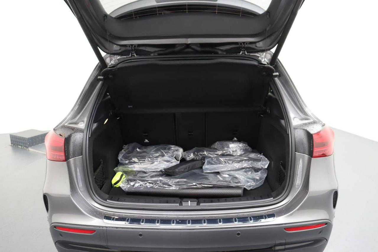 MERCEDES-BENZ GLA 250 e hybrid EQ AMG Line Premium - 17