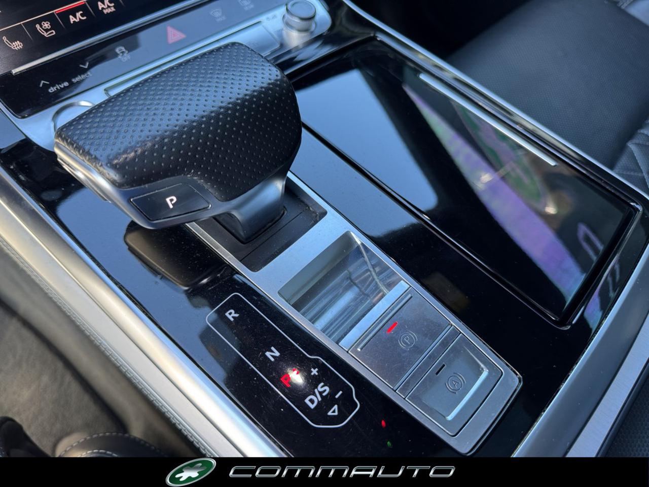 AUDI Q8 50 TDI 286 CV quattro tiptronic Sport - 29