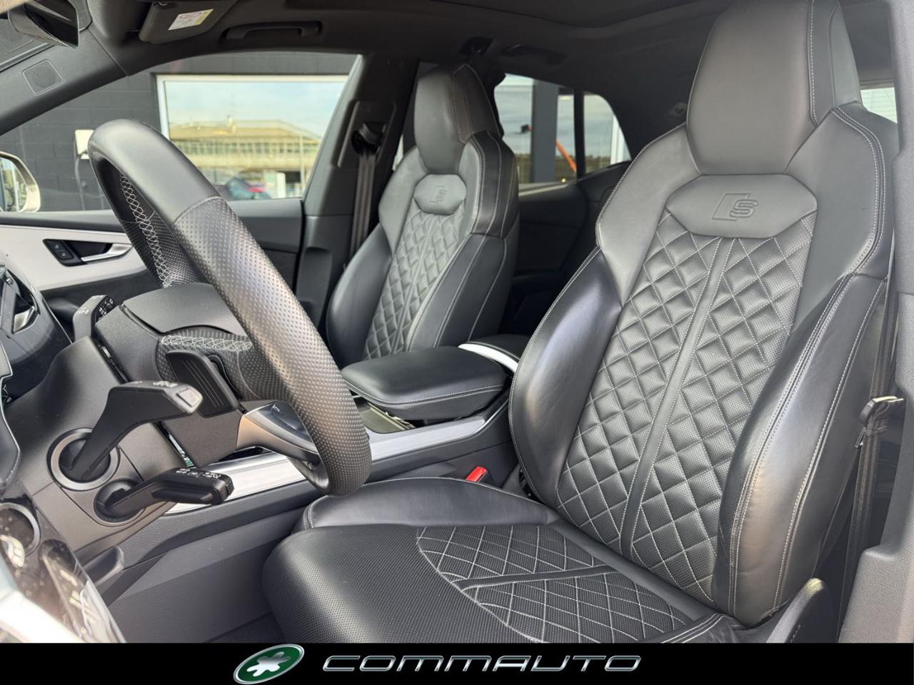 AUDI Q8 50 TDI 286 CV quattro tiptronic sport IVA ESPOSTA - 10