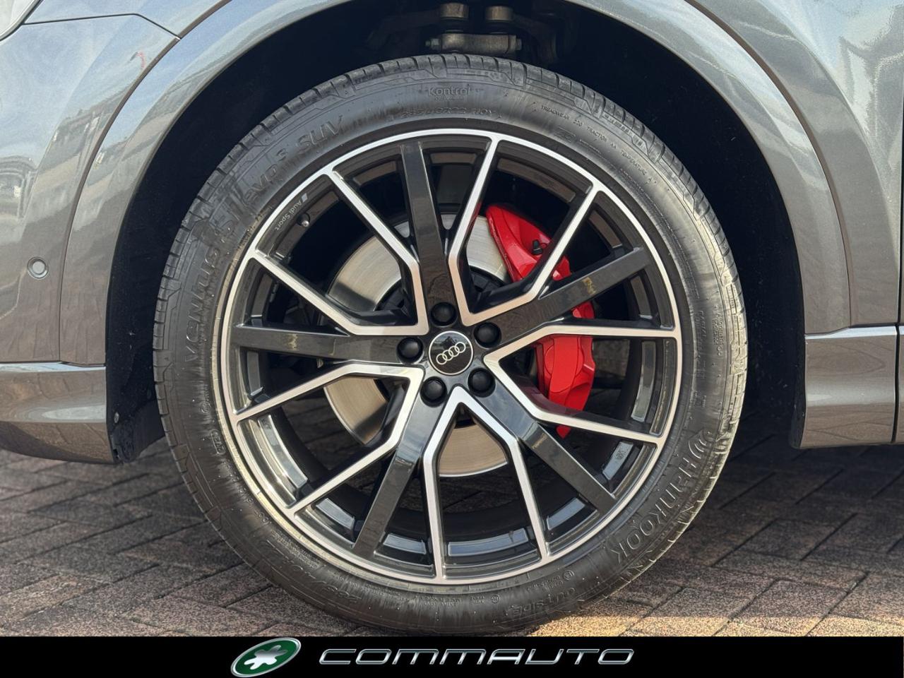 AUDI Q8 50 TDI 286 CV quattro tiptronic sport IVA ESPOSTA - 9