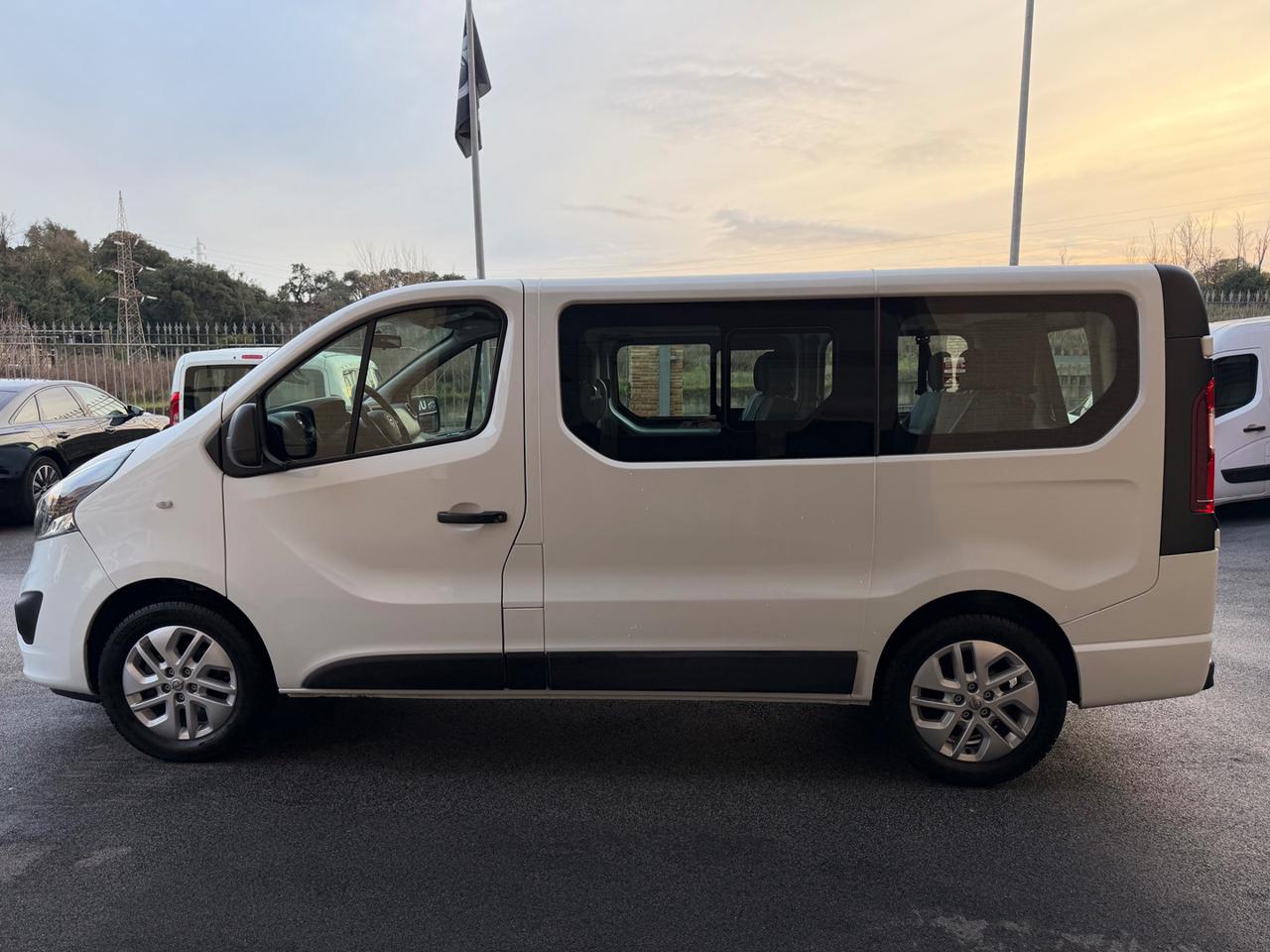 OPEL Vivaro 27 1.6 BiTurbo S&S EcoFLEX PC-TN Combi - 8