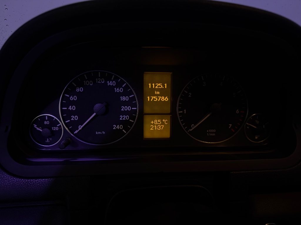 MERCEDES-BENZ A 170 Avantgarde - 20