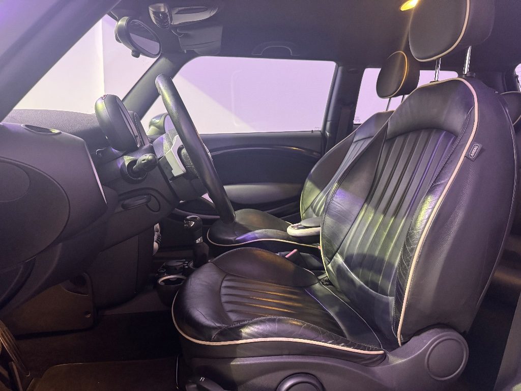 MINI Cooper S 1.6 16V Cooper S - 16