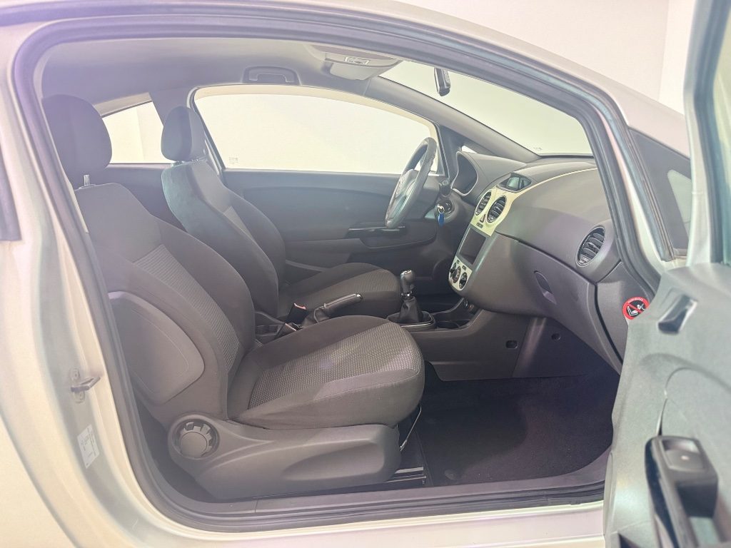 OPEL Corsa 1.0 12V 3 porte Club - 9