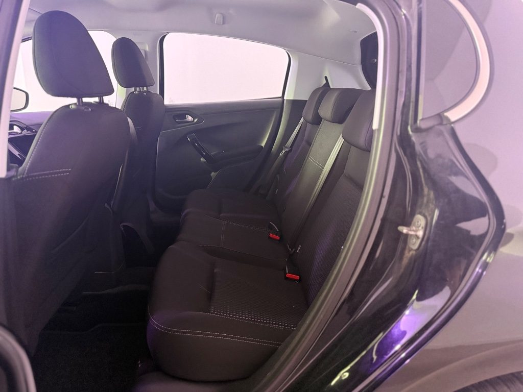 PEUGEOT 208 1° serie PureTech 82 Stop&Start 5 porte Allure - 6
