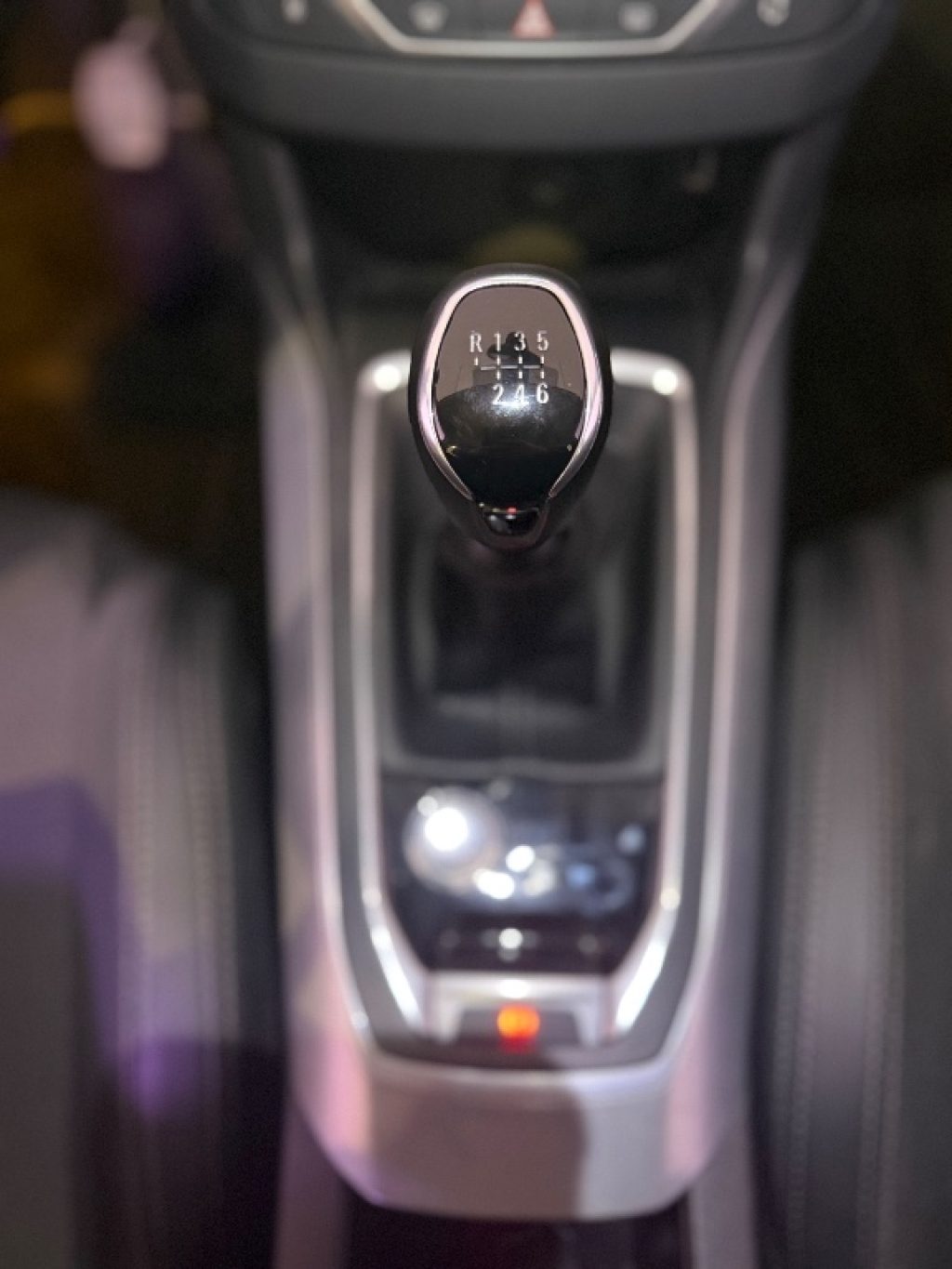 PEUGEOT 308 BlueHDi 130 S&S SW GT - 16