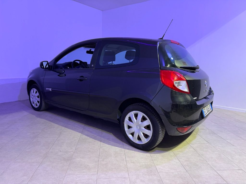 RENAULT Clio 1.2 16V TCE 100CV 3 porte Luxe - 6